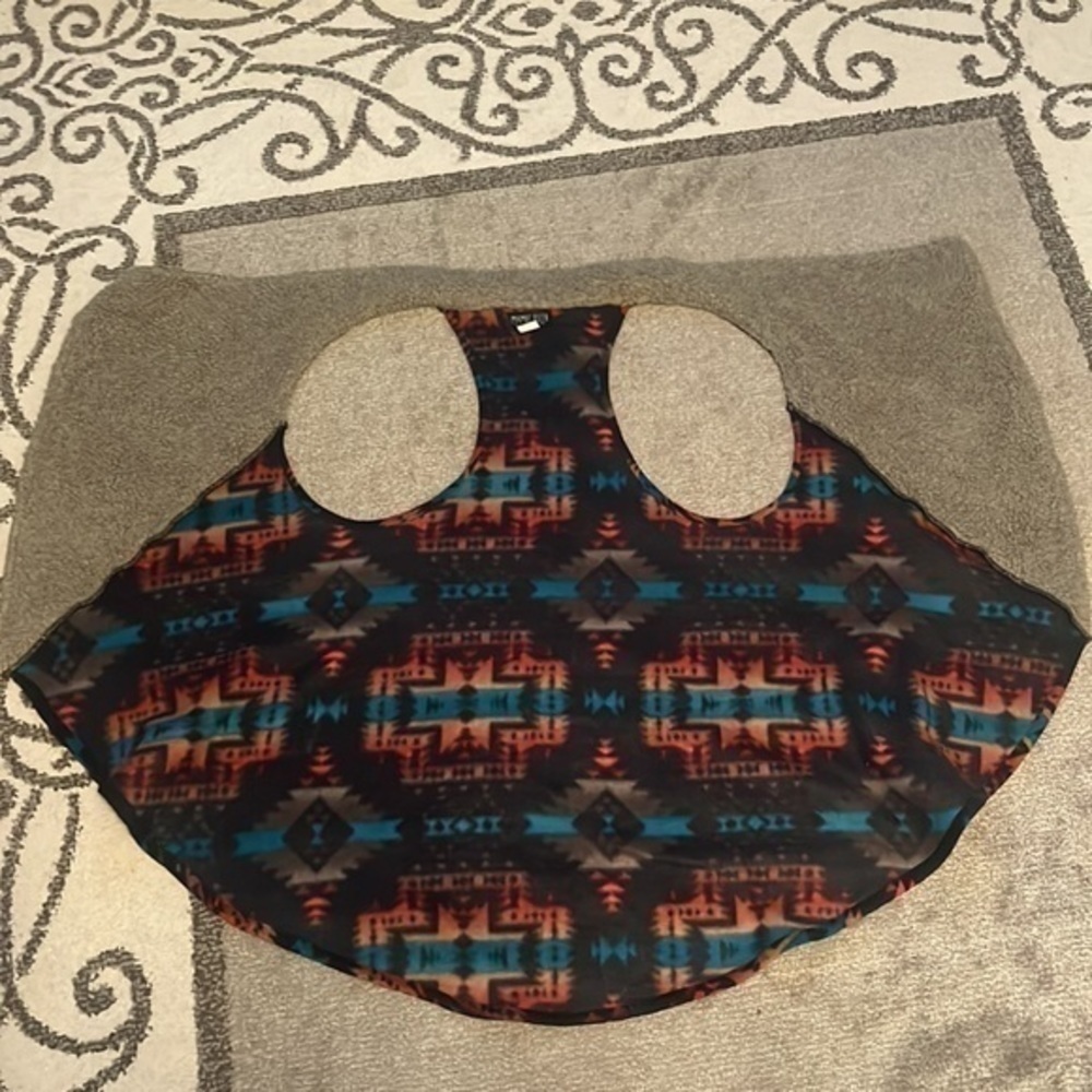 Mamie Ruth aztec vest - Picture 3 of 4